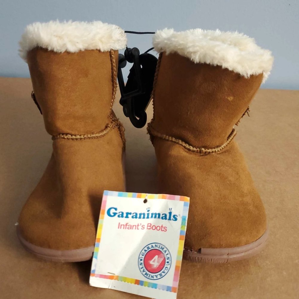 3/$20 Garanimals Infant Boots Brown White Faux Fur |Size: 4